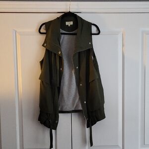 Olive Green Sleeveless Jacket/Vest